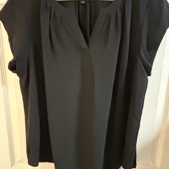 41 Hawthorn Tops - 41 Hawthorn Black Blouse